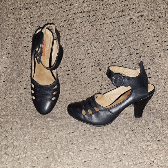 MIZ MOOZ-Strawberry-Black Leather-Ankle Wrap Heels-Sz 8-Excellent - Picture 1 of 8